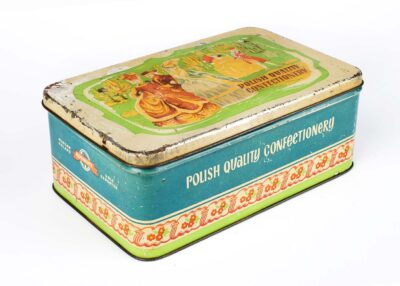 Puszka  metalowa po ciastkach z napisem „Polish Quality Confectionery”